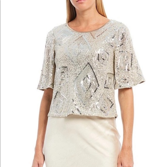 Silver sequin top! 💎 | NEW WITH TAGS | Size: M - Picture 1 of 4